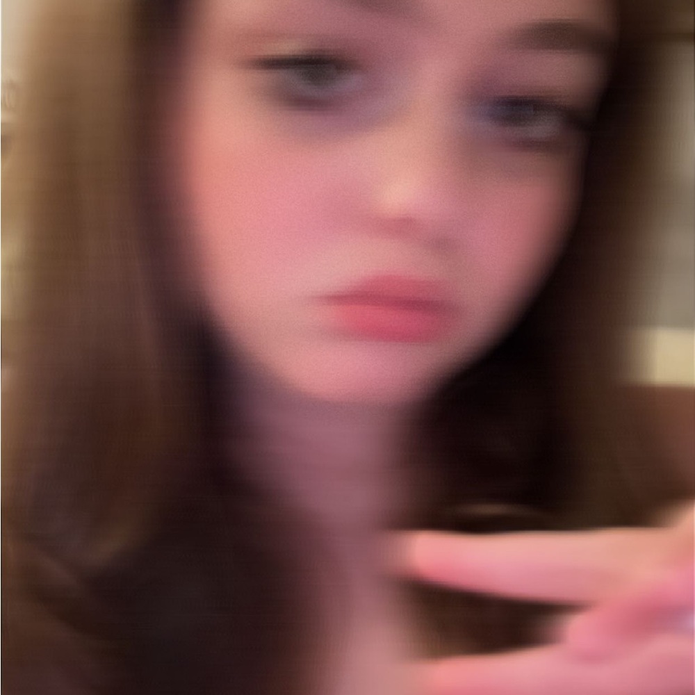 Meet your Posher, Julia